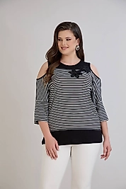 omuz detaylı siyah bluz